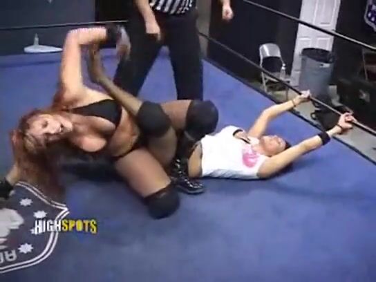 Traci Brooks Vs April Hunter