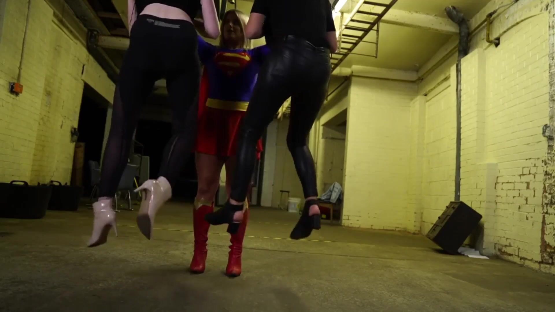 Super Strong Supergirl Double throatlift