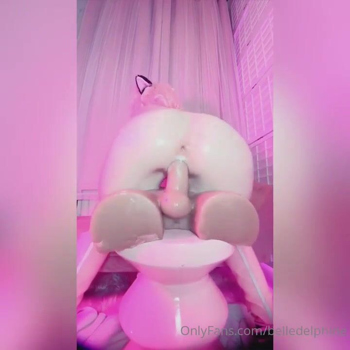 Belle Delphine SexDoll