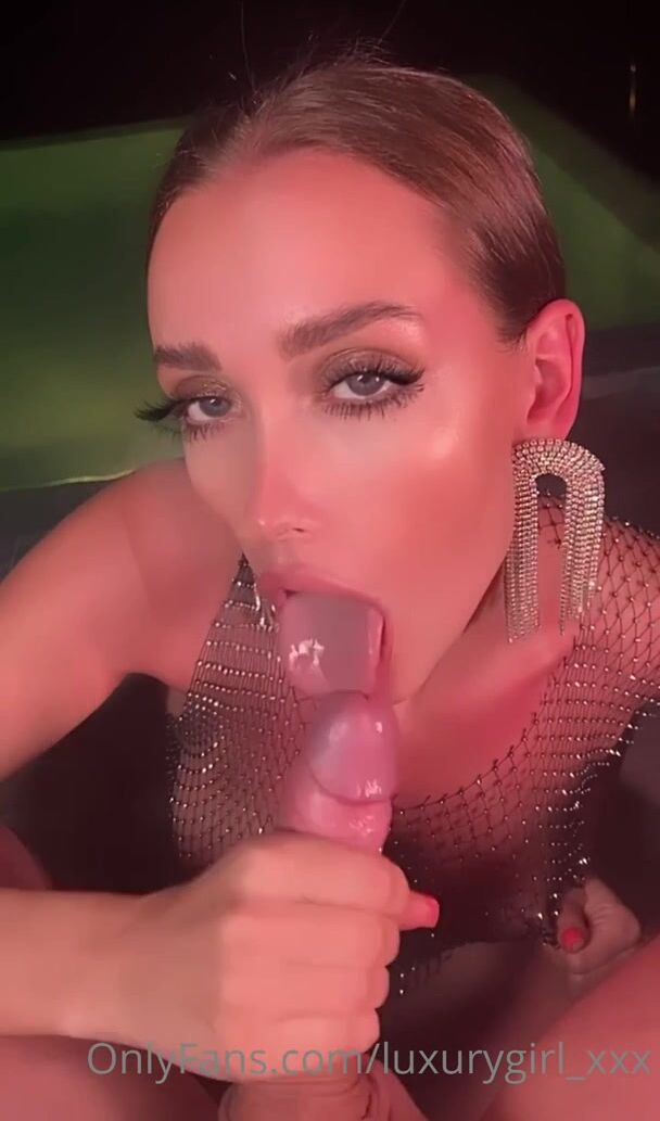 Luxurygirl - Blowjob POV