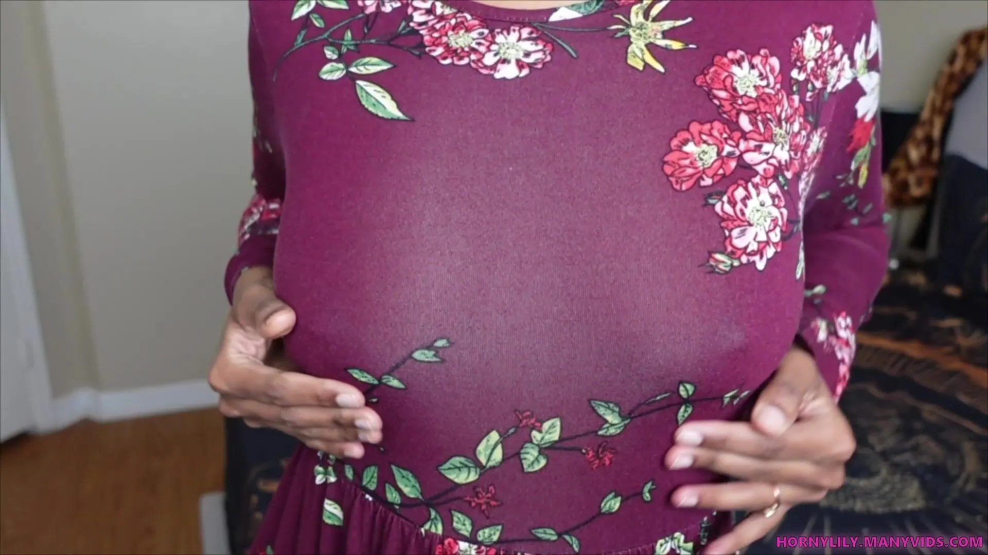 HornyLily Religious Mom