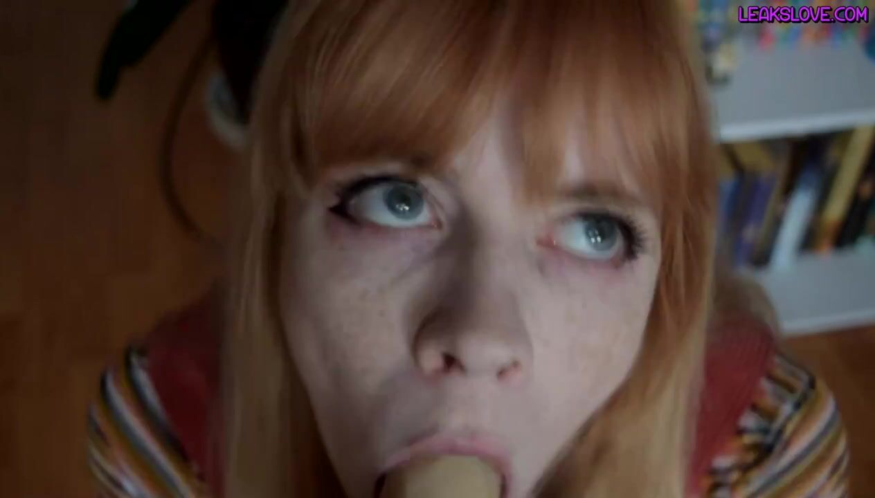 Bat Maisie - Cute Redhead Girlfriend Fuck