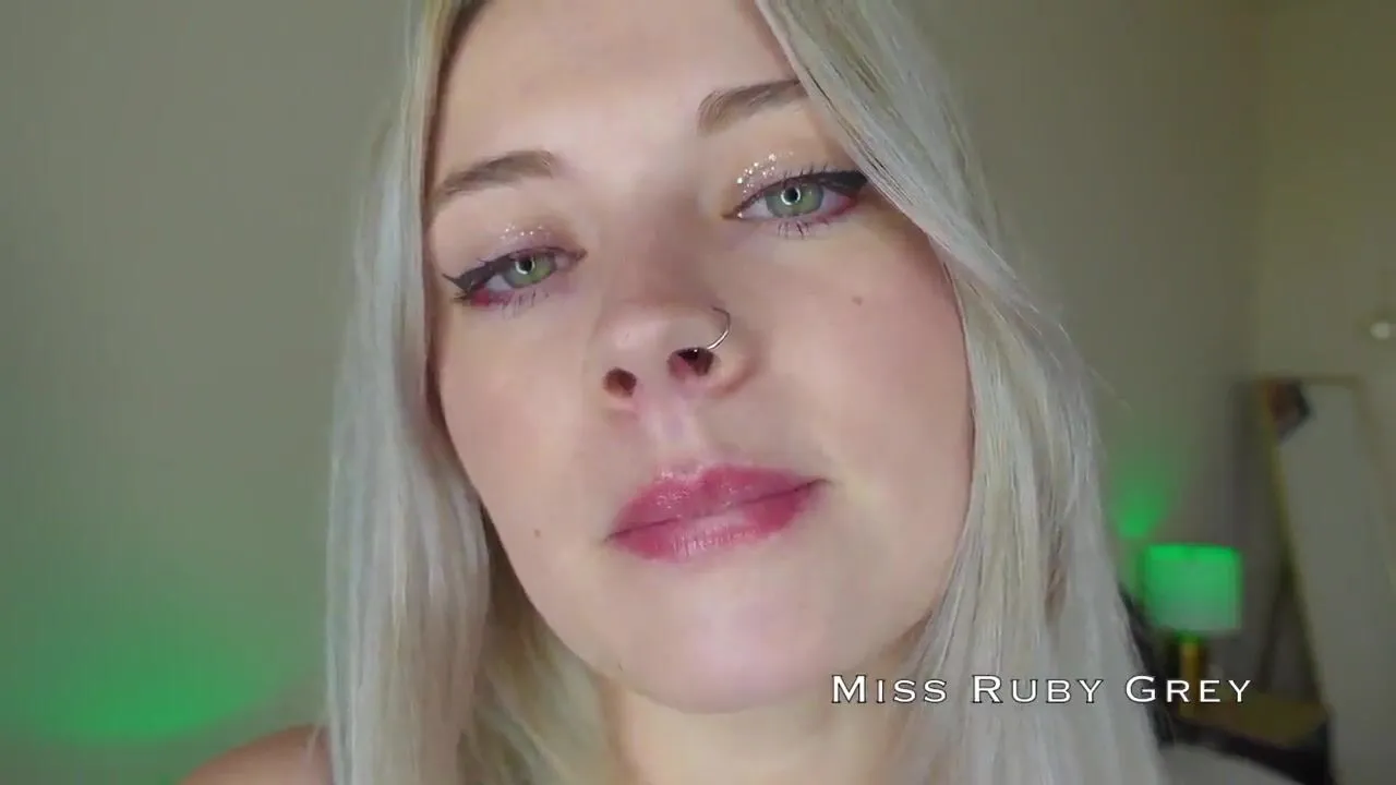 Miss Ruby grey