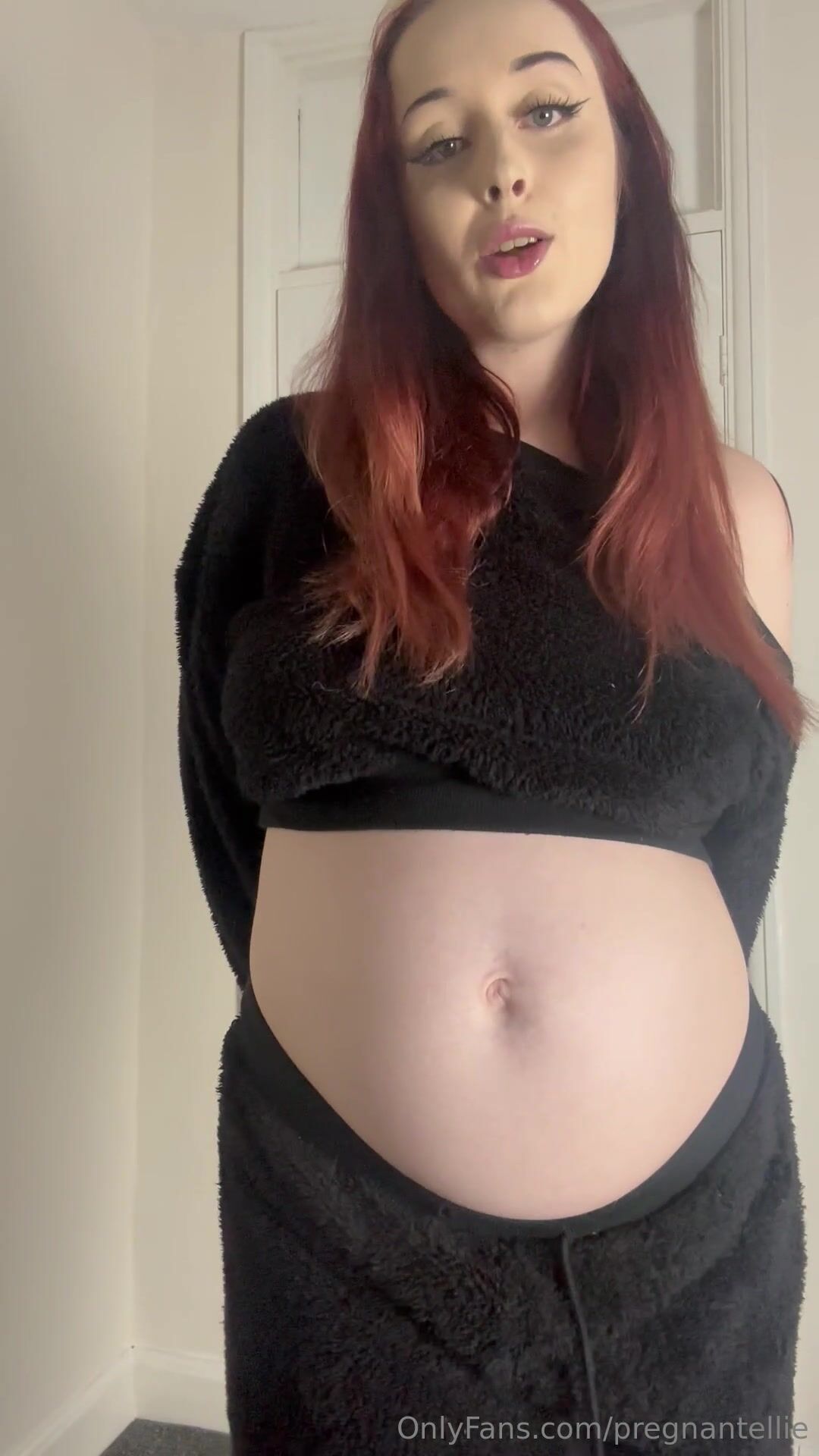 Pregnantellie Belly Button Fuck