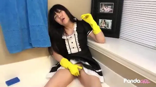 Ondrea Lee - Horny Asian Maid