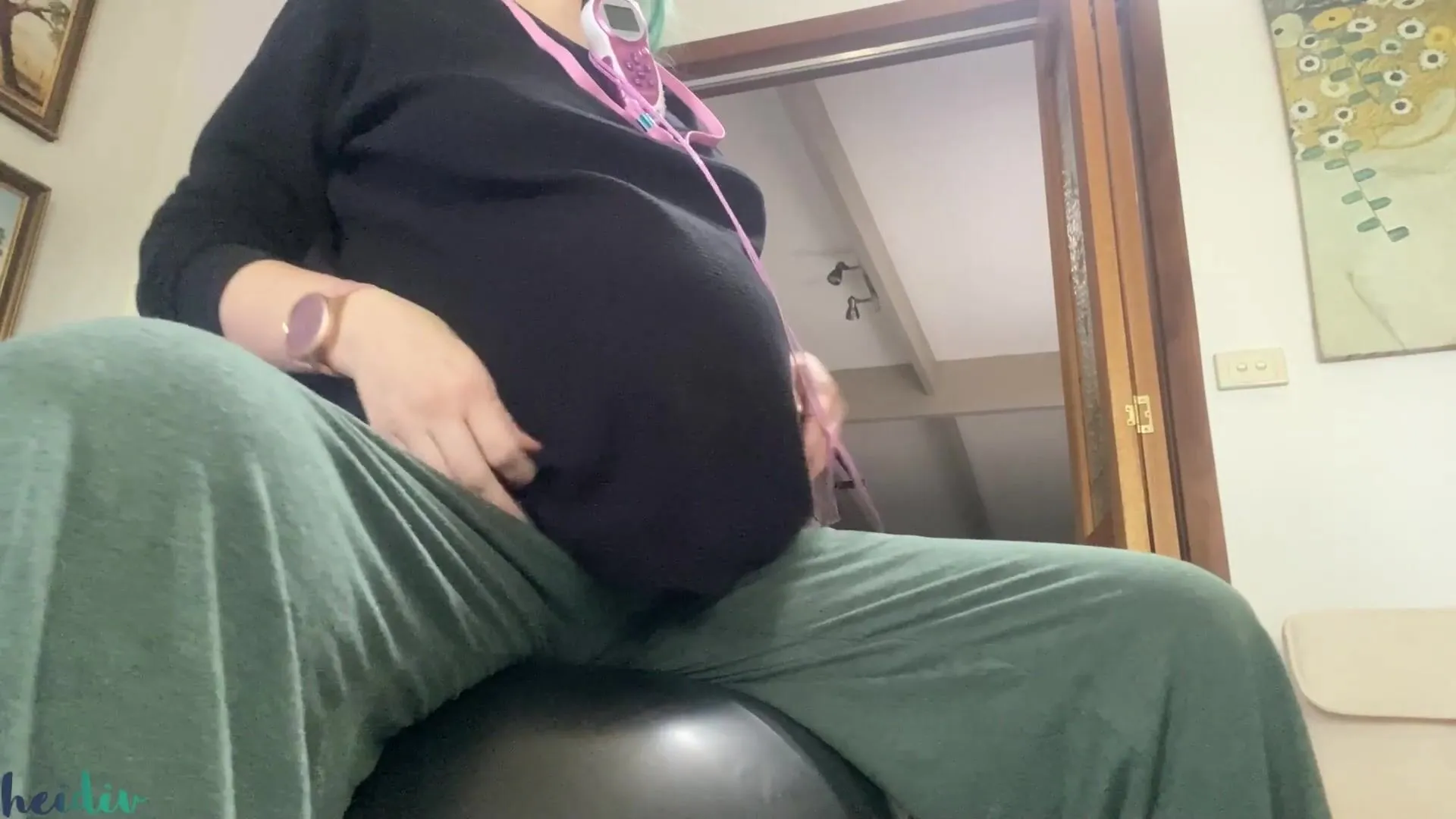 Pregnant Heidiv REAL Labour Contractions