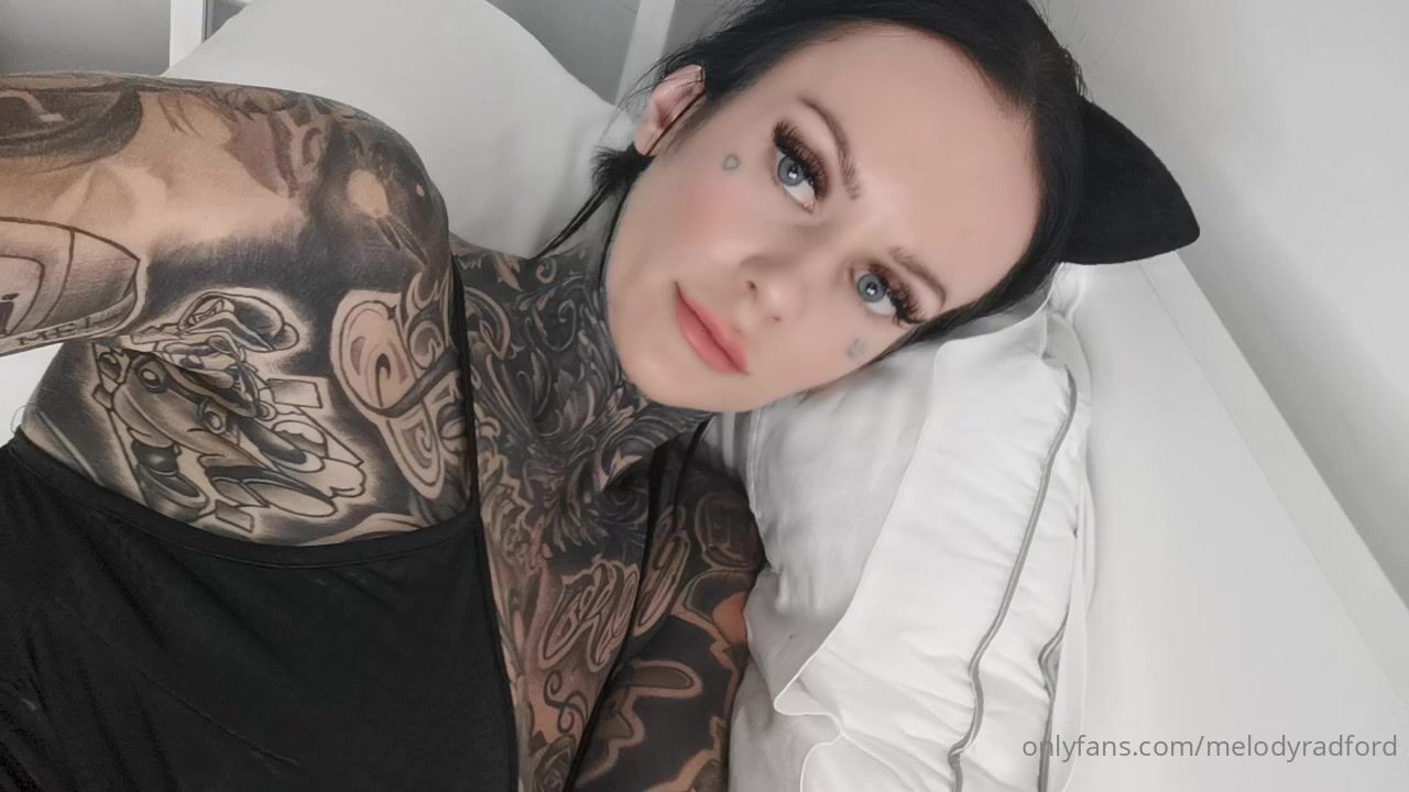 MelodyRadford farting naked 5