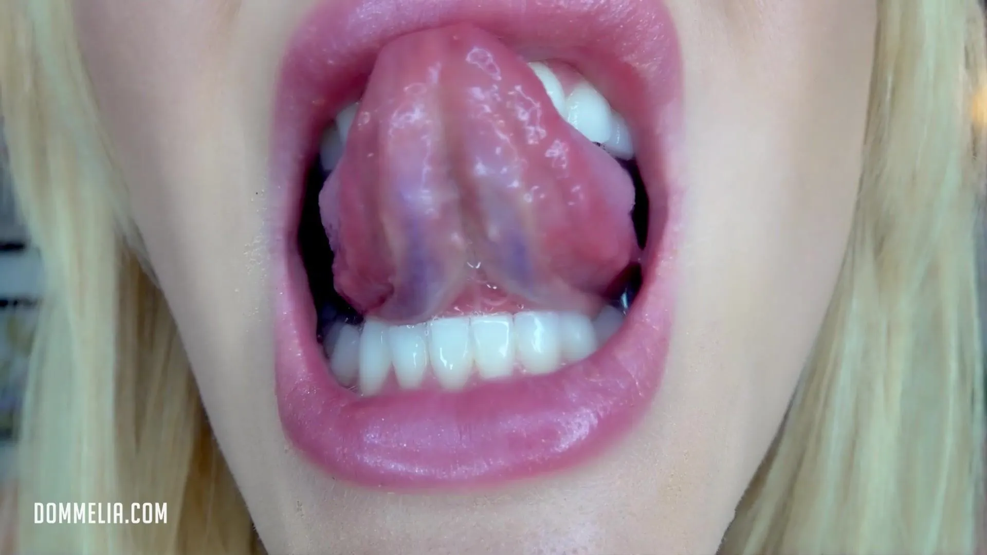 Dommelia — Coughing and Hocking