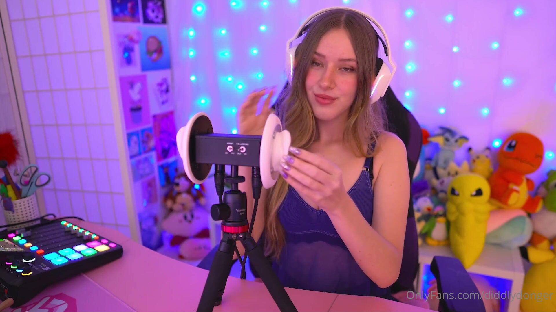 Diddly ASMR Twitch Livestream Gone Sexual 2025