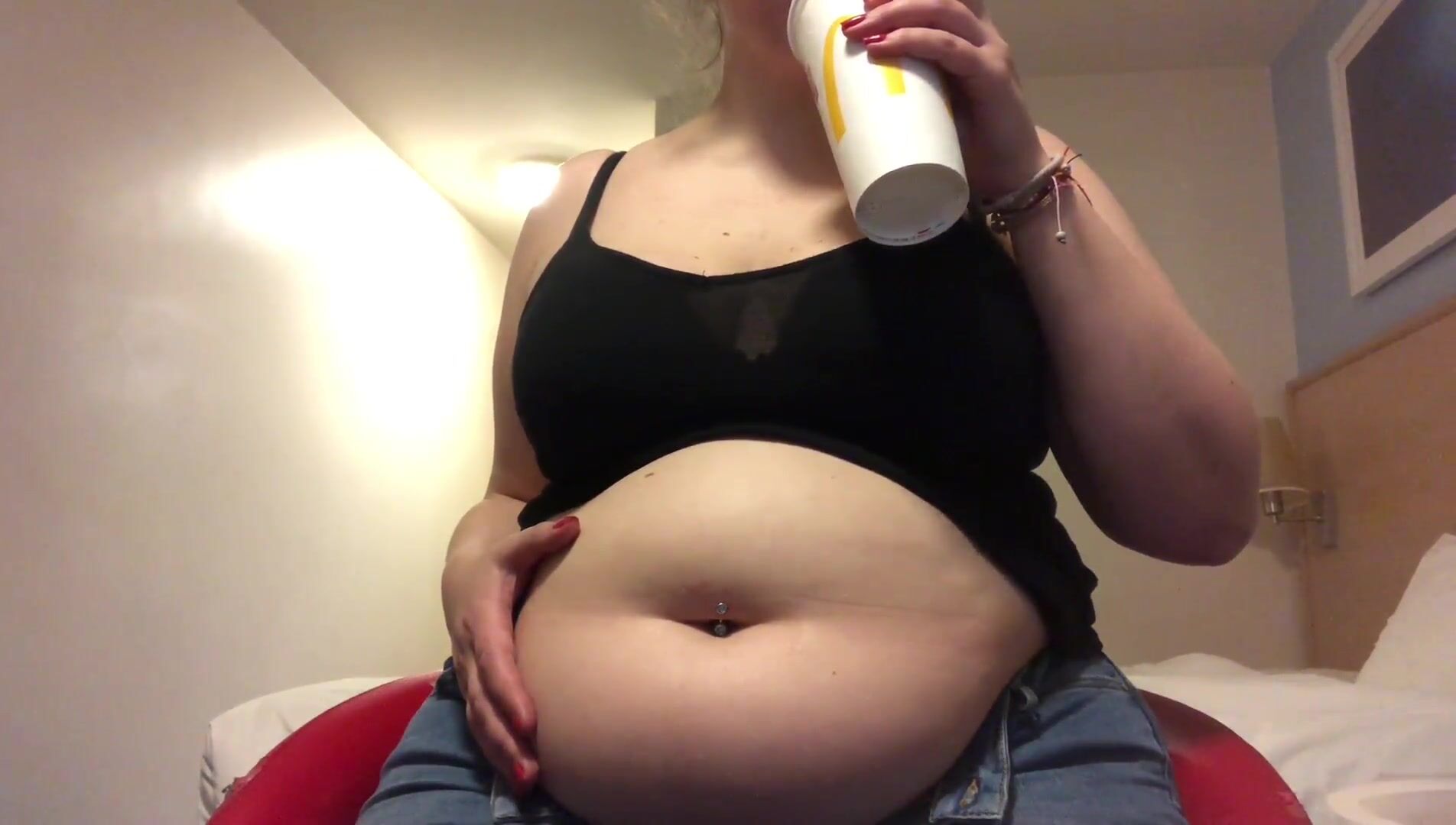 Swollenbellygirl McDonald’s and talking