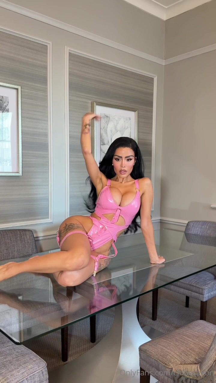 chloesaxon - pink latex