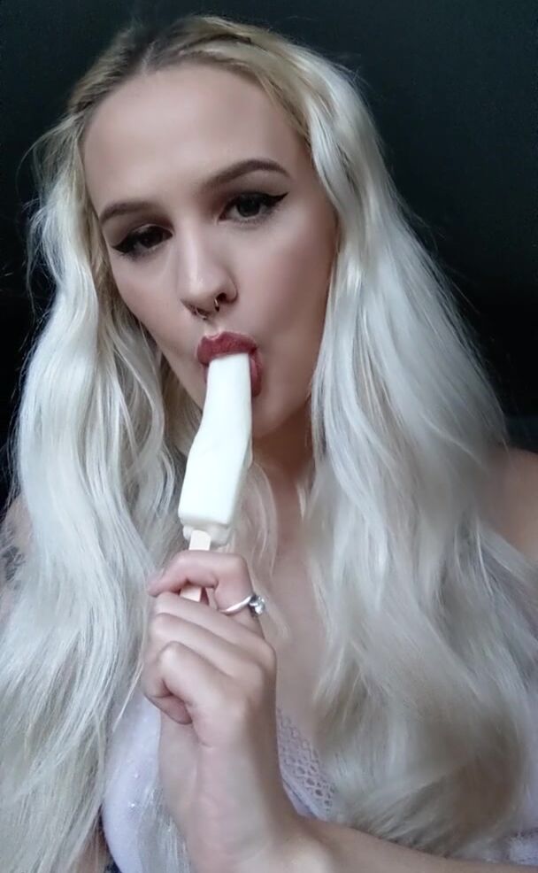 YOGURT POP