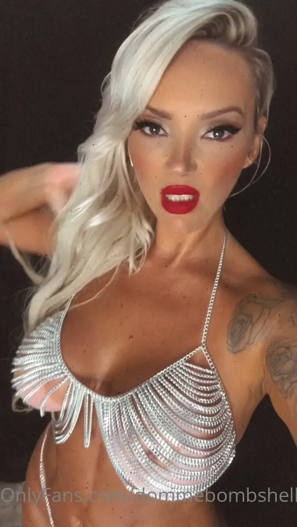 dommebombshell