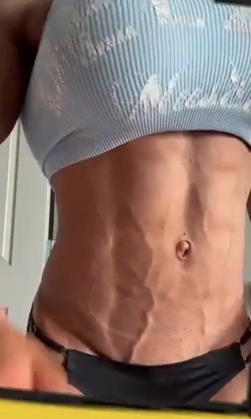 Abs girl Natalia