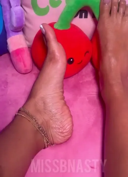 missbnasty  New pedicure