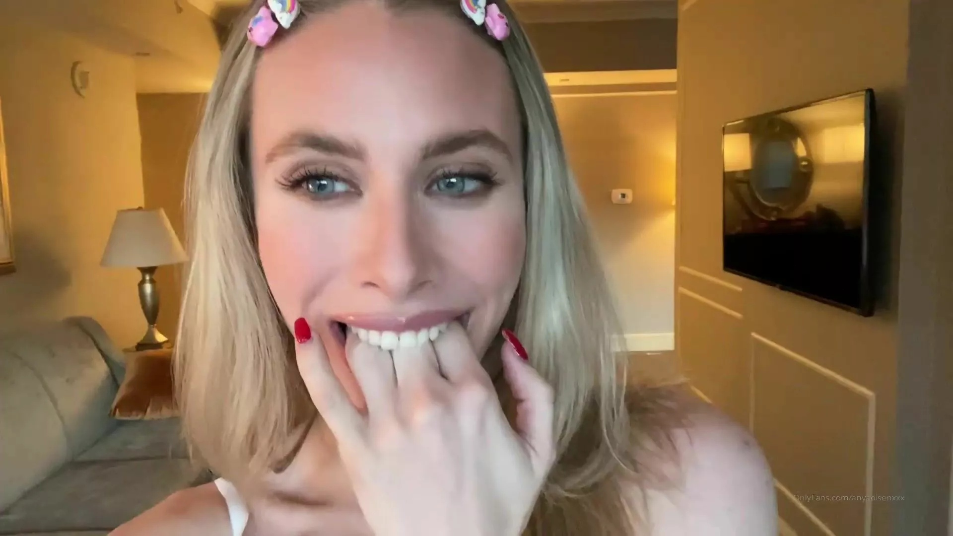 anyaolsen guess where my fingers have been xxx onlyfans porn videos