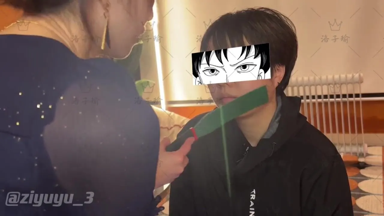 Mistress Yutong face slapping
