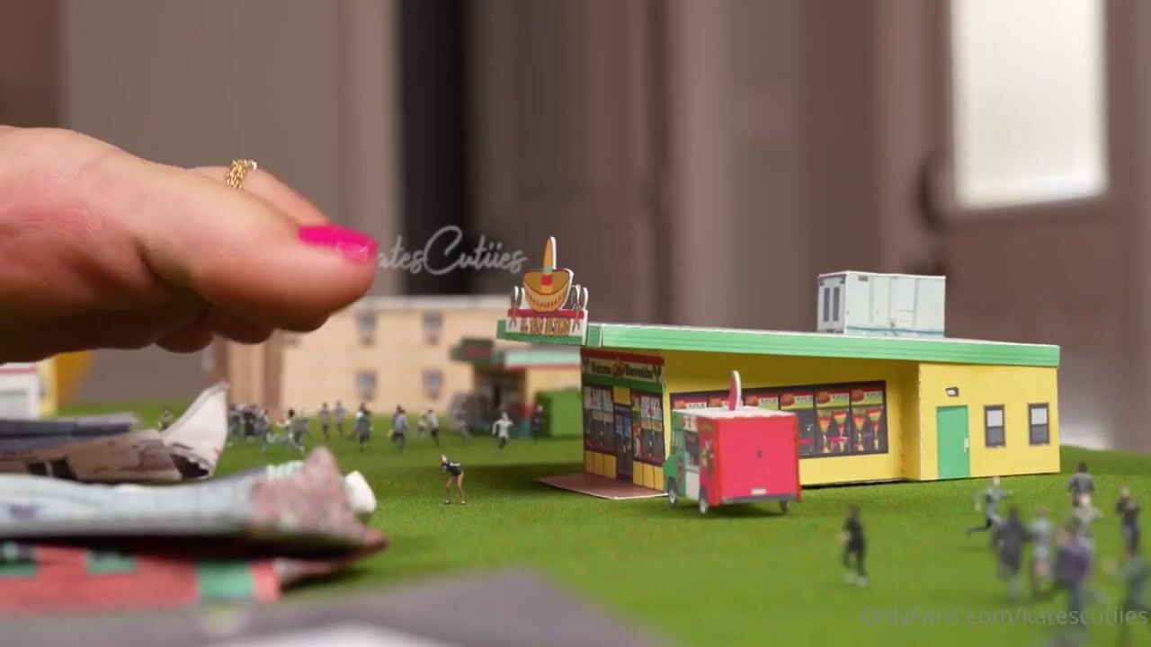 Giantess Kate city crush part 2 sfx
