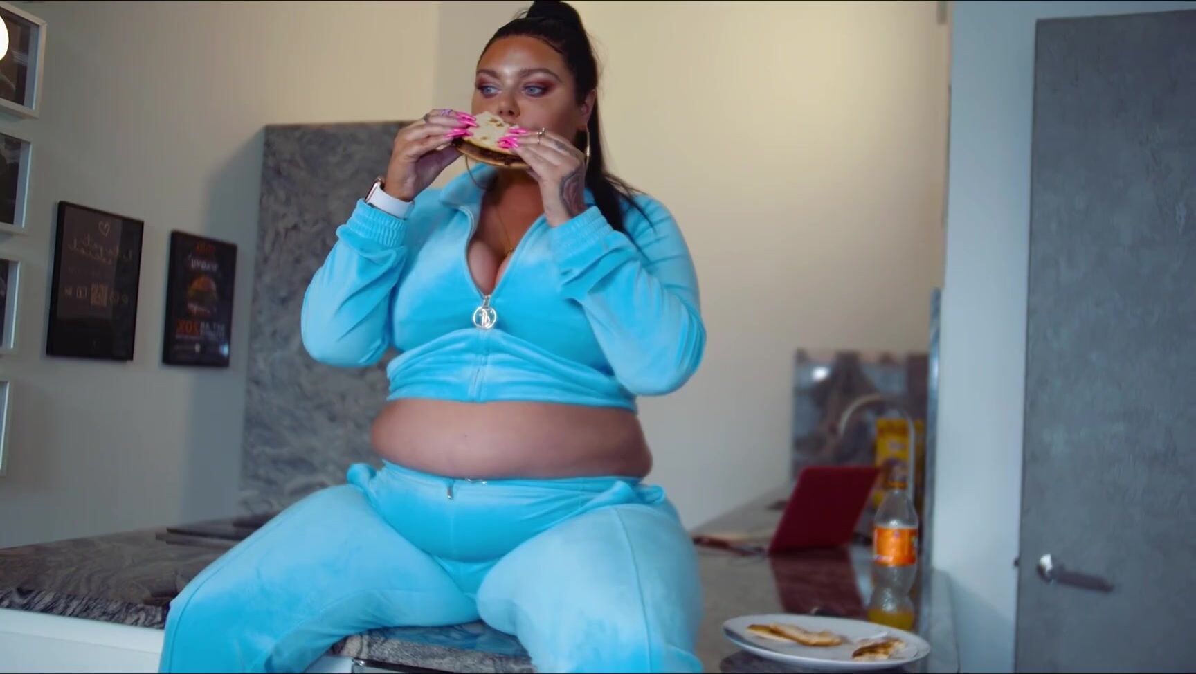 Goddes shar eating