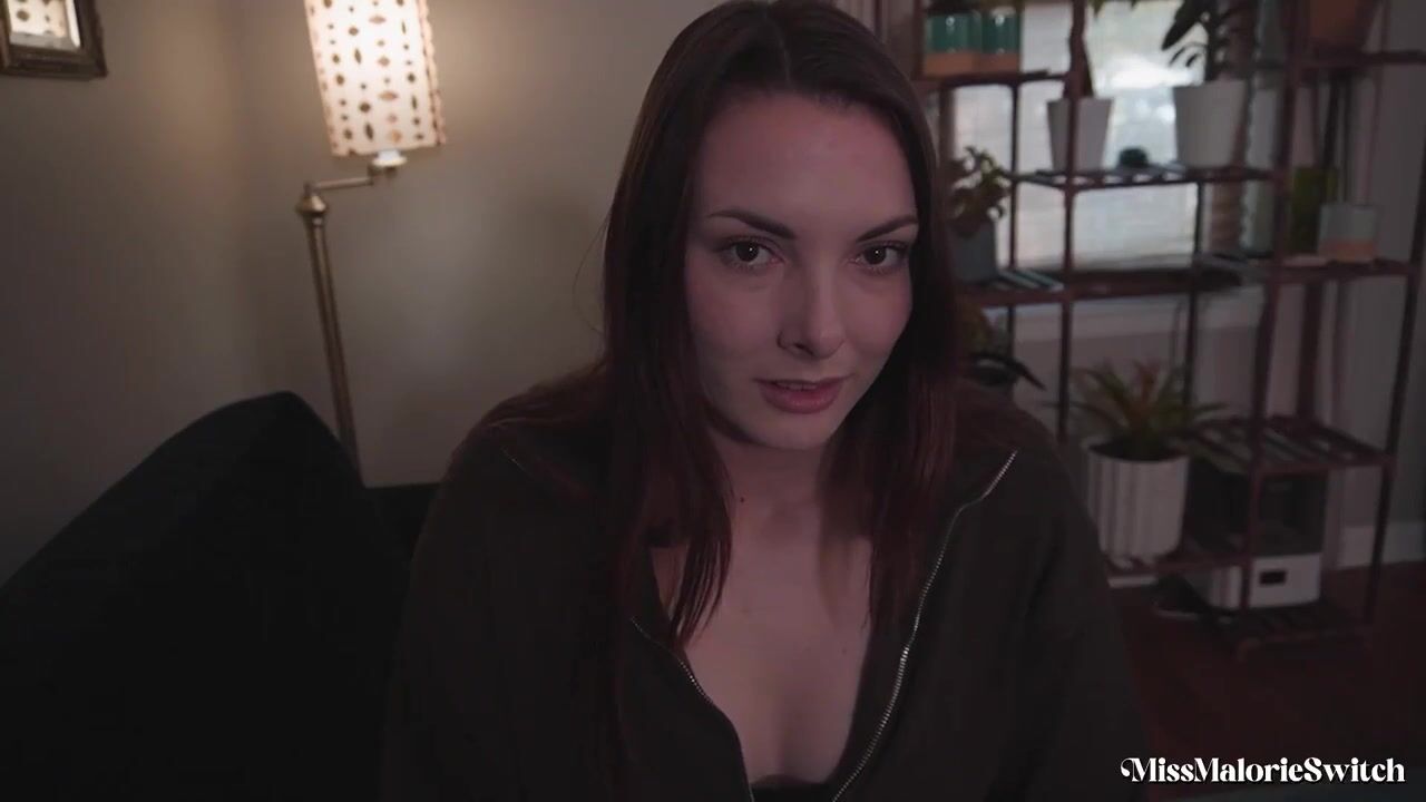 Miss Malorie Switch – Mommy is a MILF
