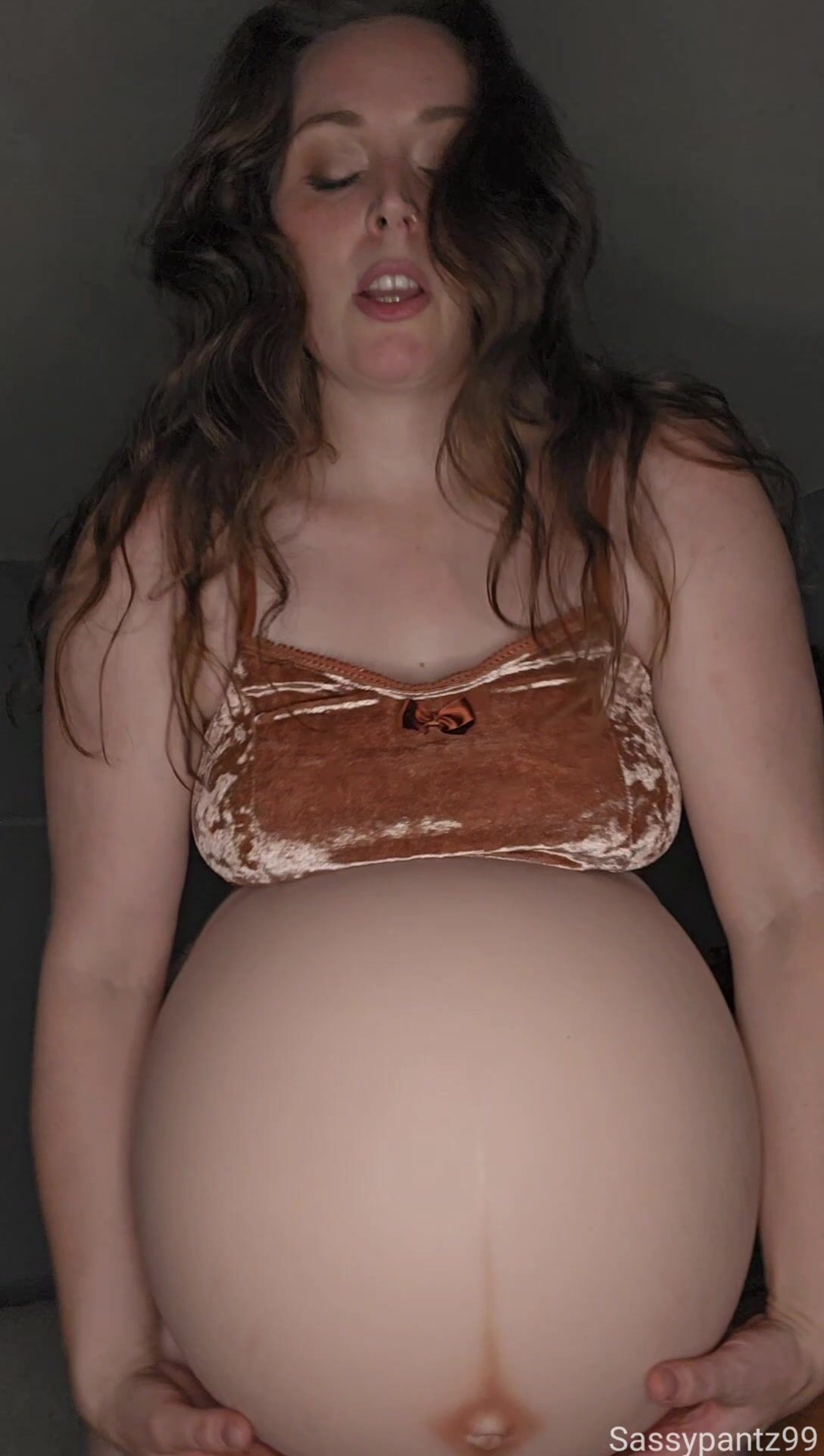 Pregnant SassyPantz Cuckholds and Vores you