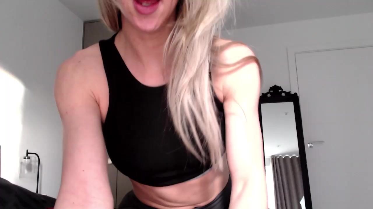 charlieemmafituk show from Chaturbate on 2023-11-30 14 43 1 Webcam Archive