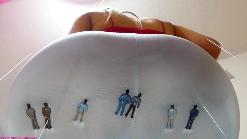 Shrunken Frat Boys Last Prank - Princess Scarlett Rhoads