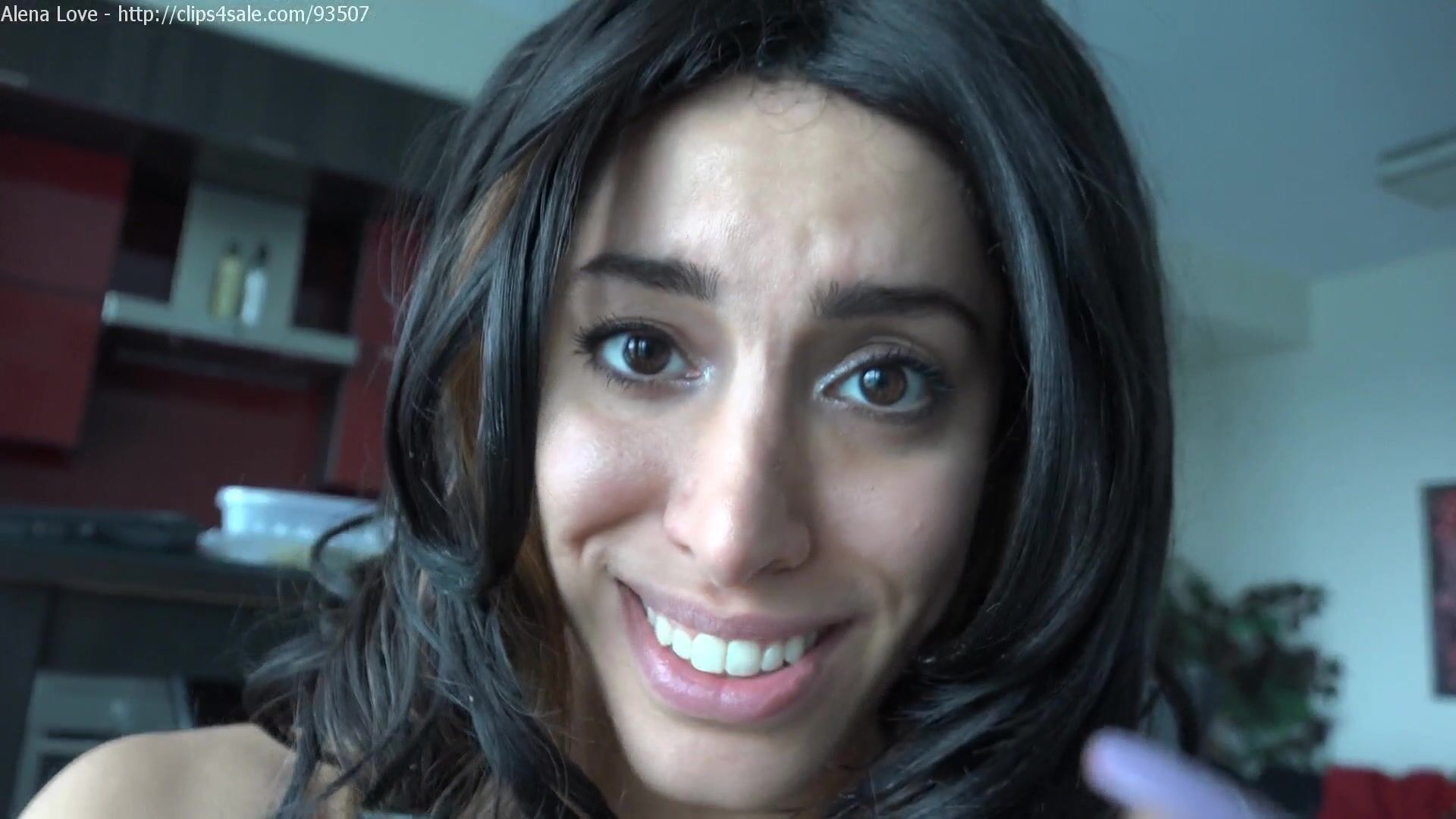 Alena Love giantess