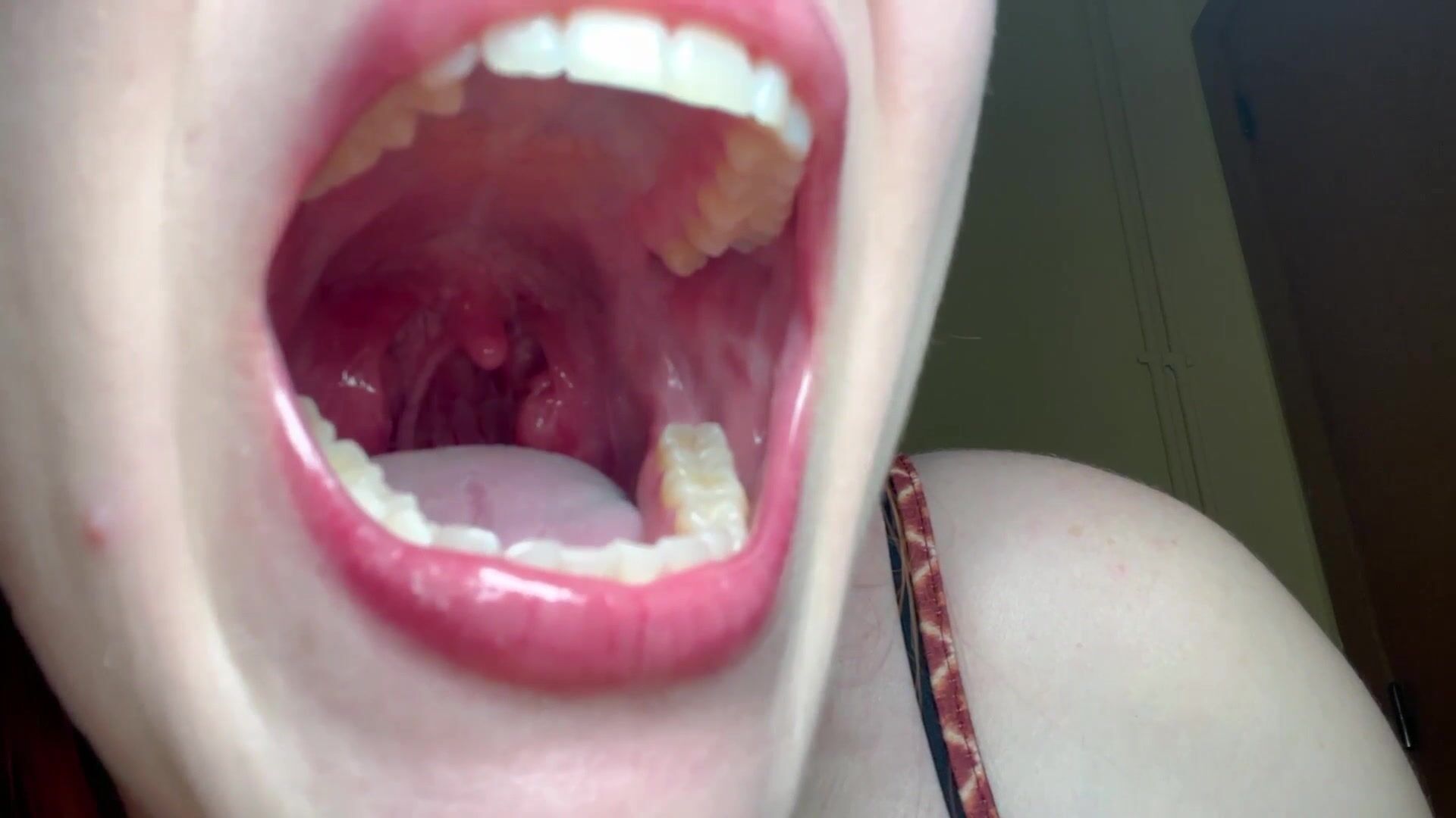 evelyn jade giantess vore