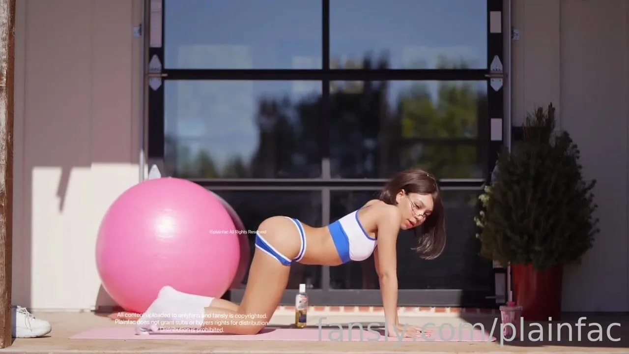 plainfacxxx naked stretching