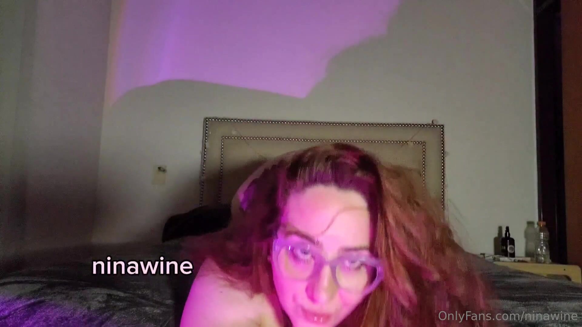 My room smells like stinky farts