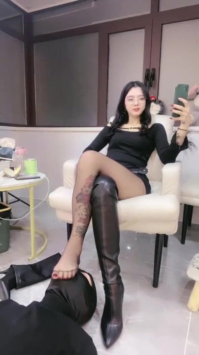 Chujian leather boot