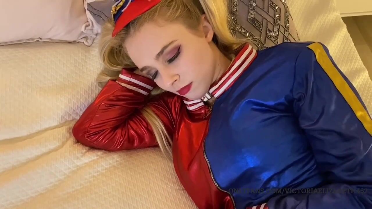 Victoria Lily Catwoman Hypnotized