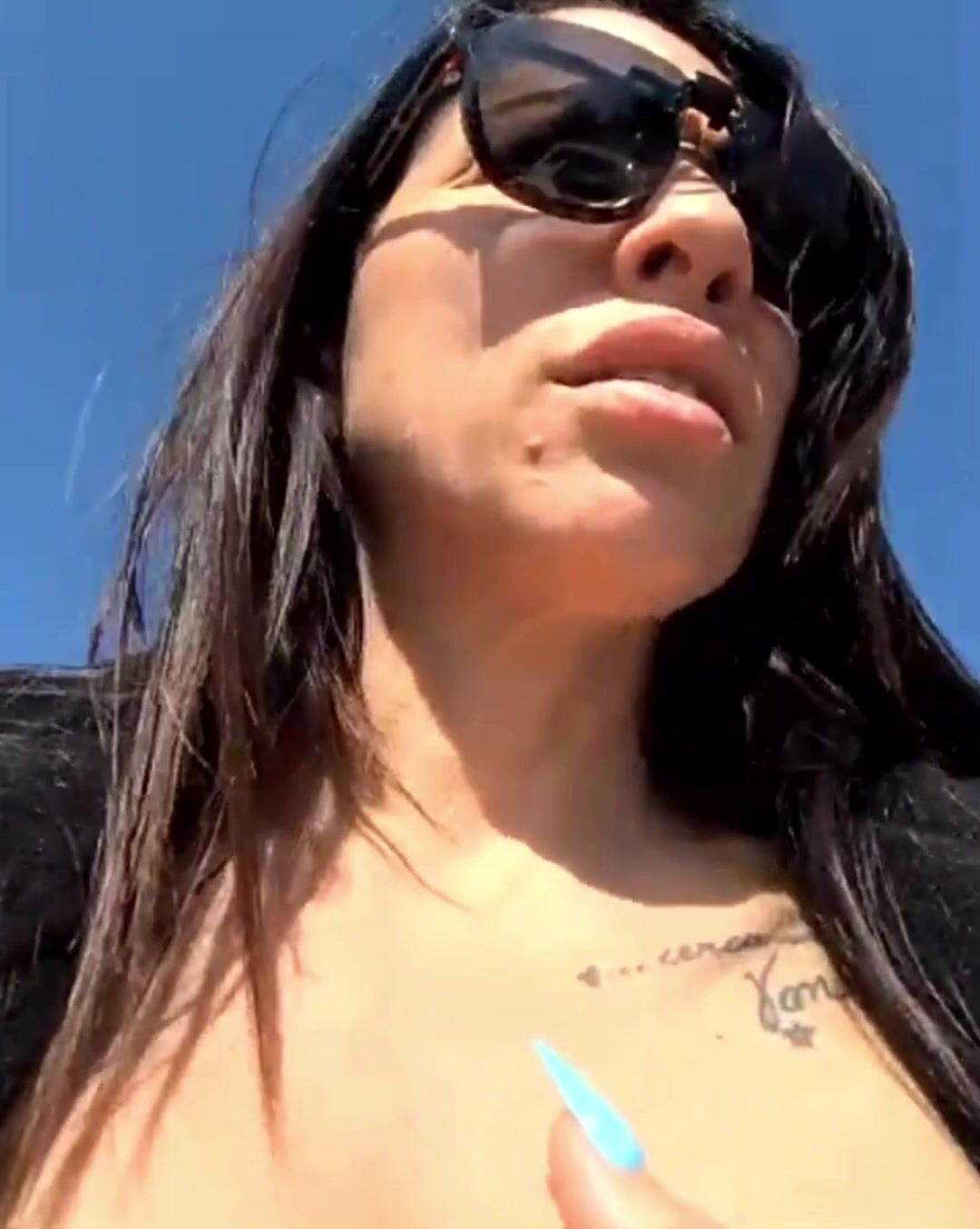 7883 cam sexy