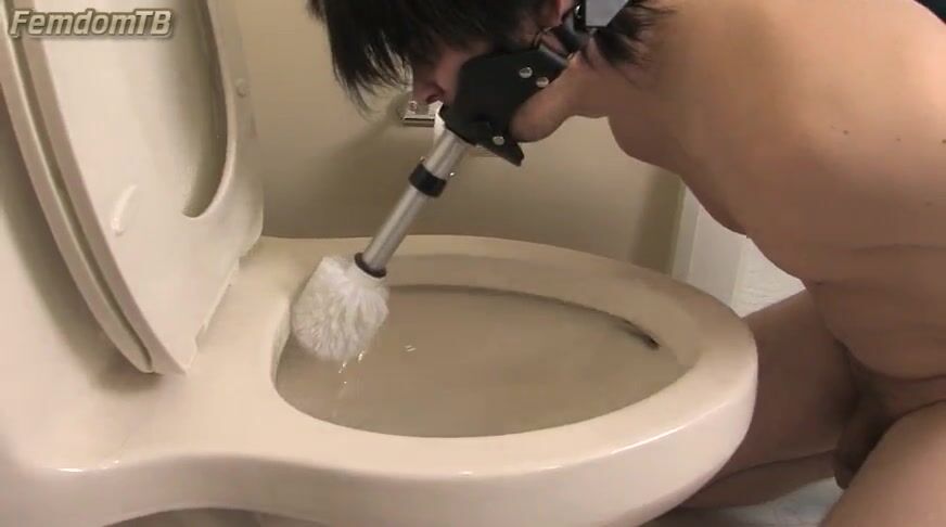 MadelineIsWicked toilet clean