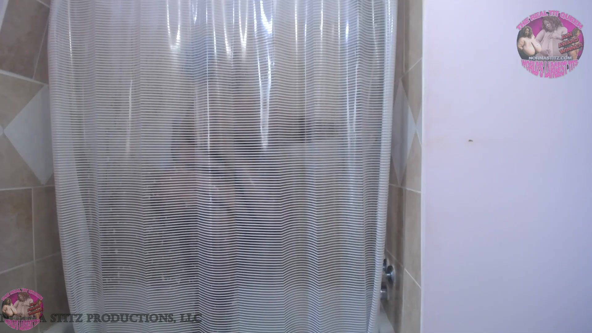 106zzzNormaStitz - 0009__IN_HER_NEIGHBOR_SHOWER