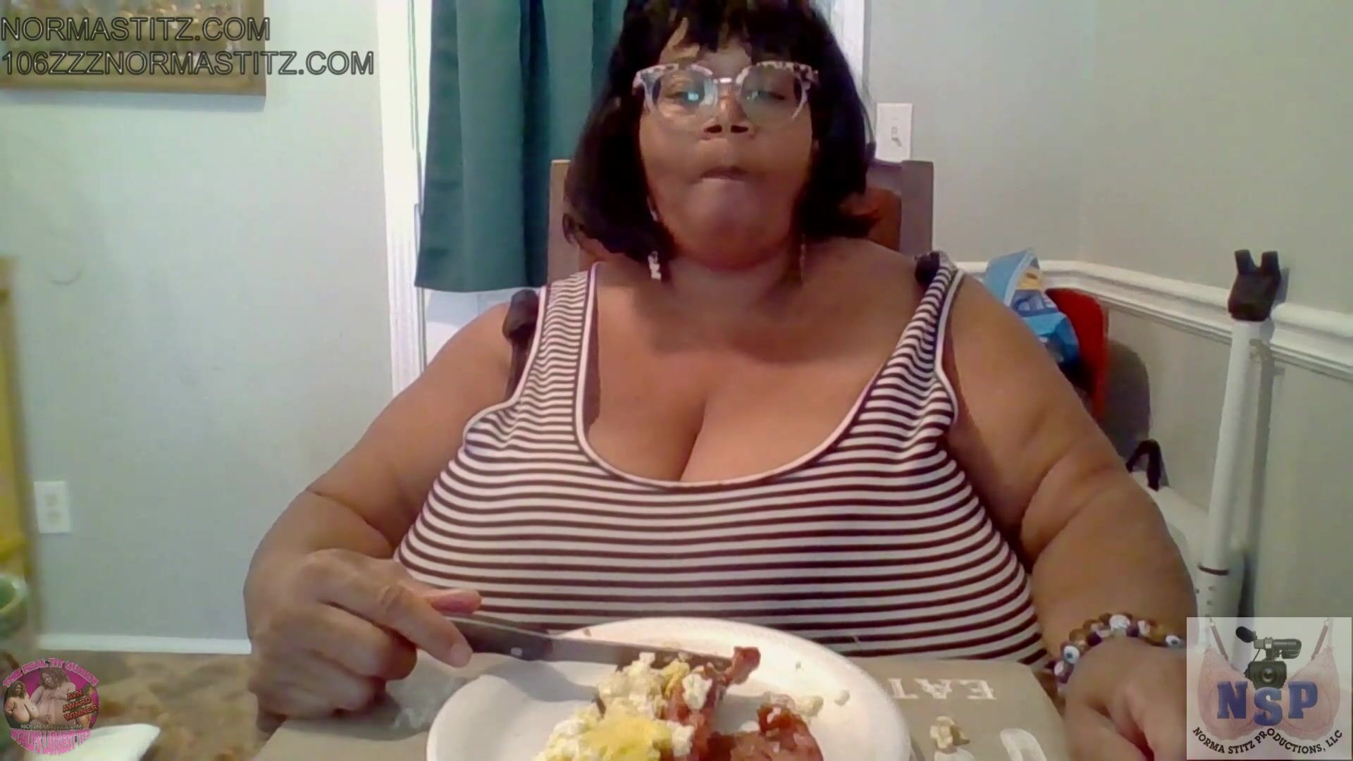 106zzzNormaStitz - 0091_BREAKFAST_AT__TABLE_FULL_BELLY_TOO