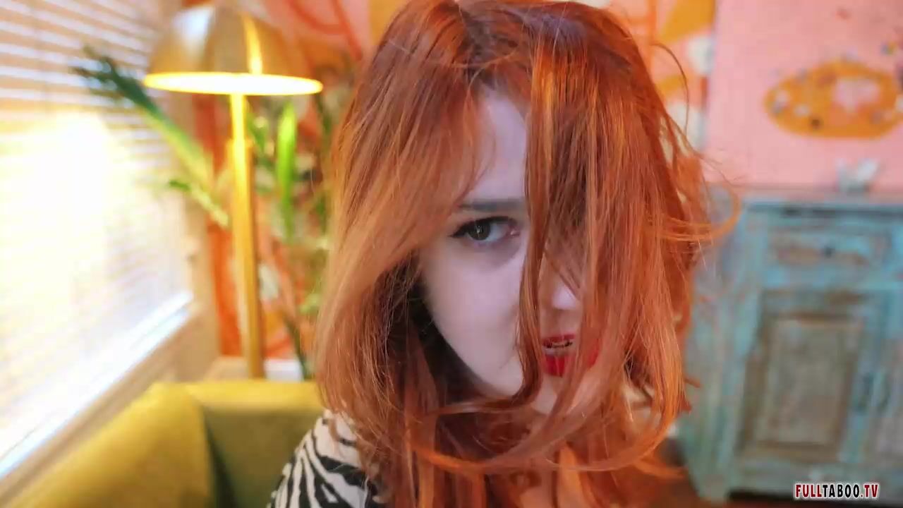 Olive Wood – Sex Lessons With Your Aunt