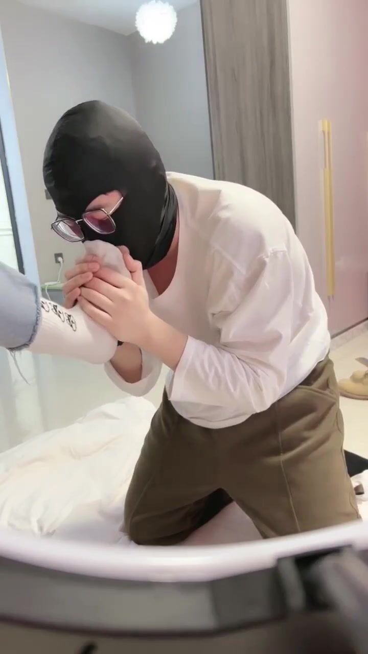 Chinese beautiful Girl femdom