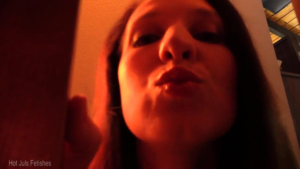 CuckoldCuck-SonInTheCloset