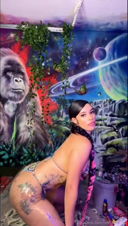 Mamigianyy twerk live