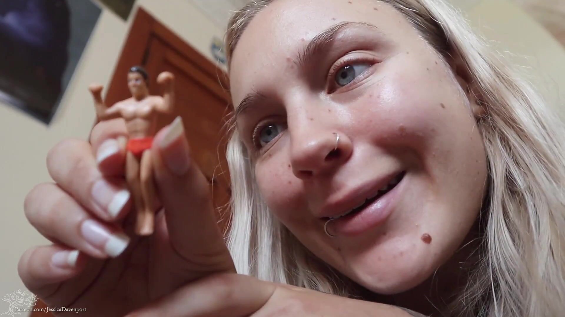 Blonde Giantess