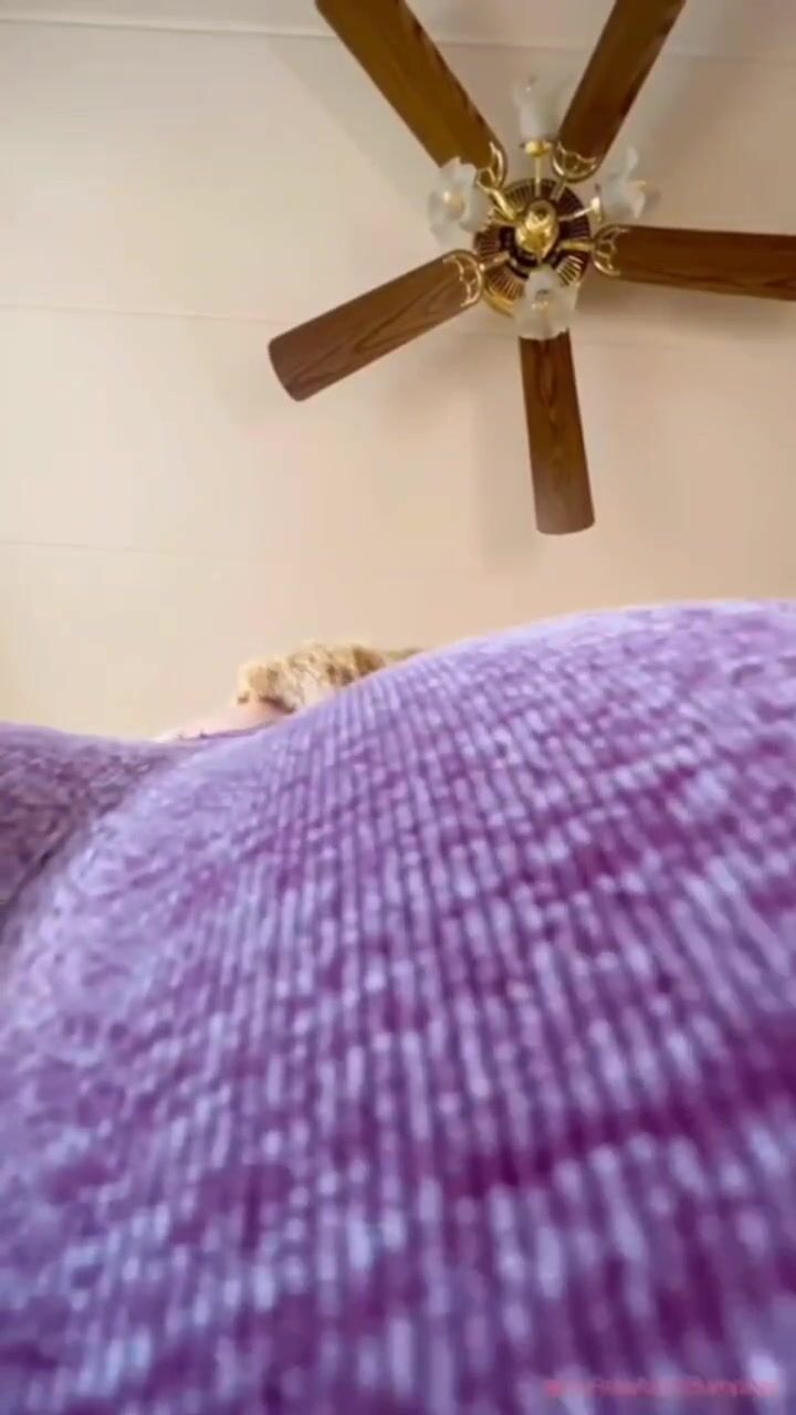 Amy Bumpers - POV I will use your face as my chair