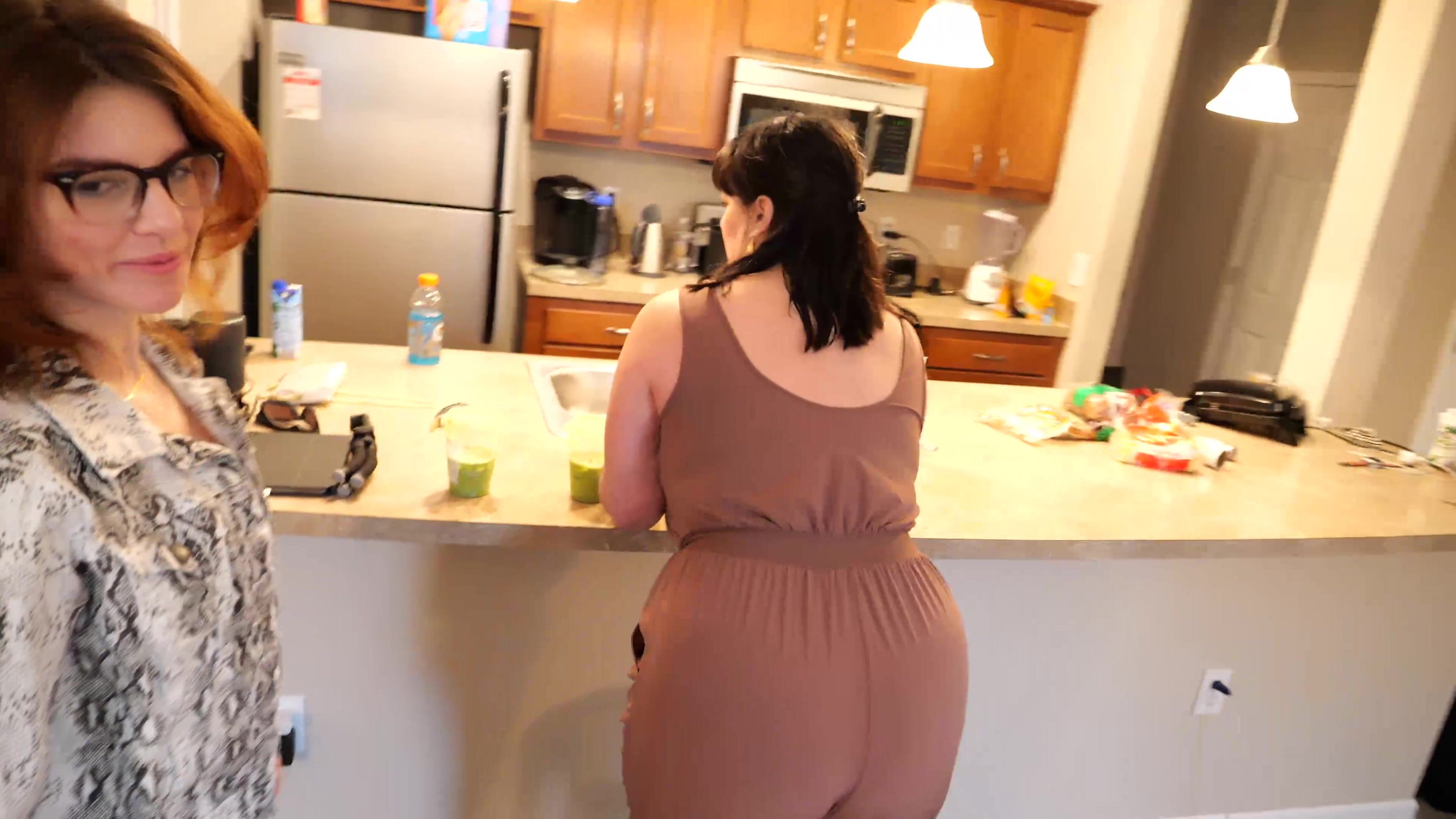 Cara (GGH) & Rebecca (GGH) - Mommy Is Hypnotized 2