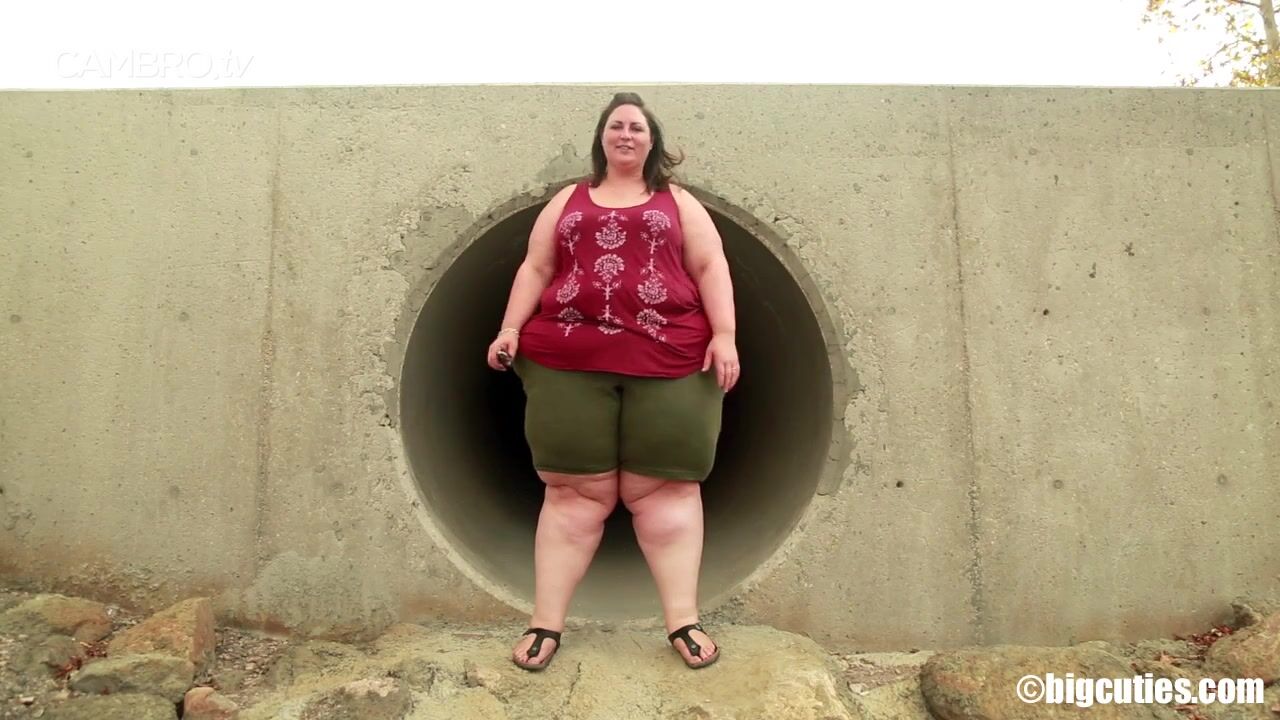 SSBBW Big Cutie Leah 2