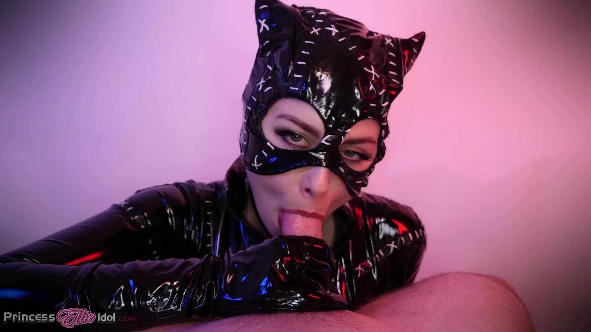 CATWOMAN WANTS CREAM – Princess Ellie Idol