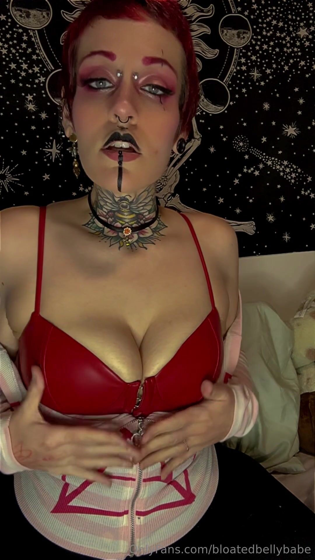 bloatedbellybabe Vore heavy in seduction and enticing you