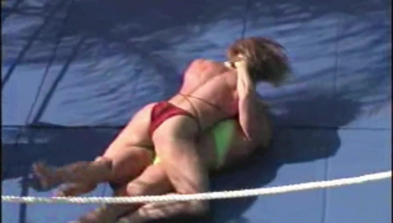 Fbb wrestling Kasie, Christine & Ziggy
