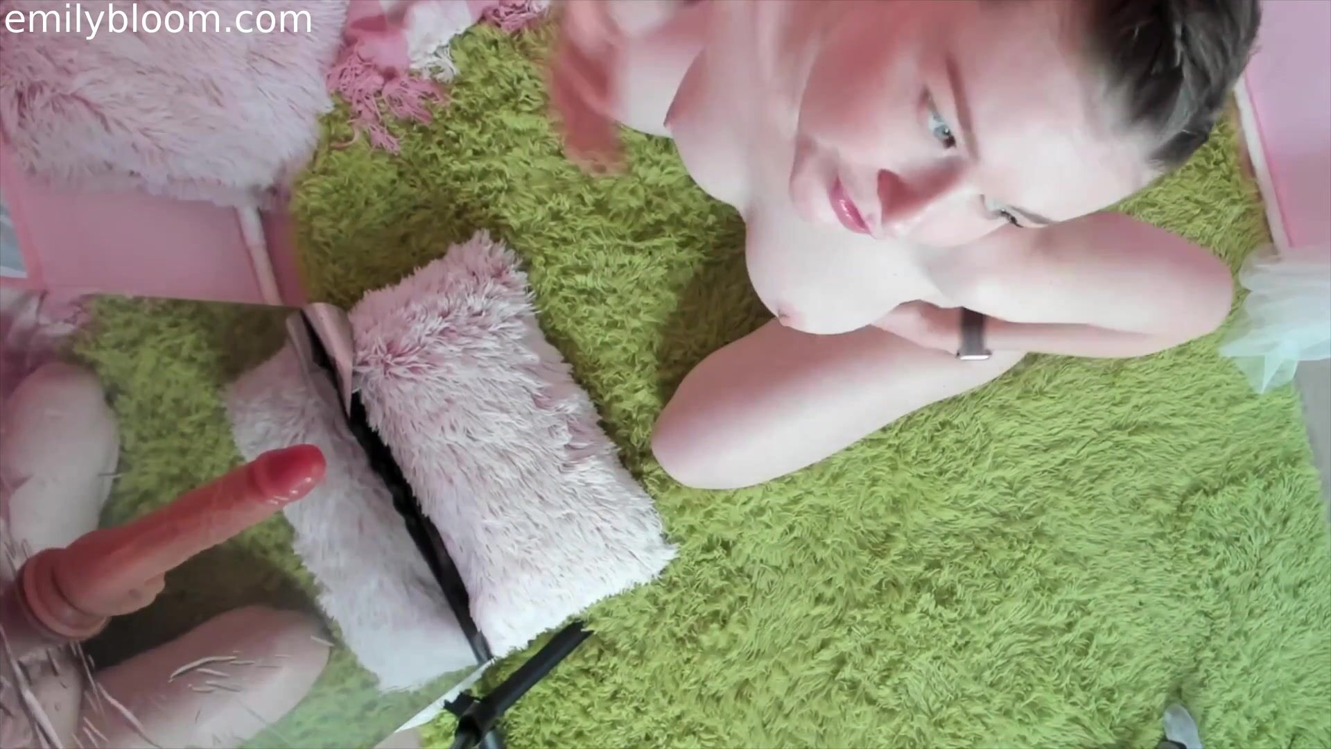 Emily Bloom Dildo BJ