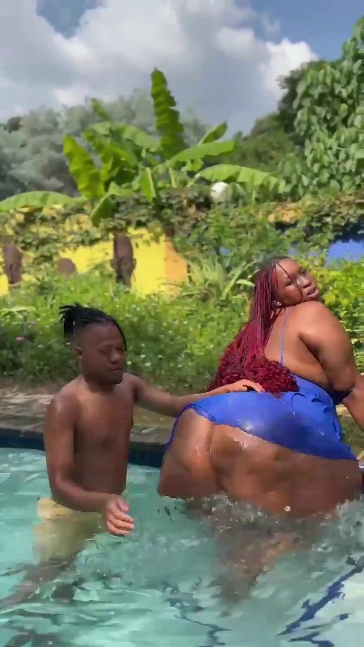 Zama shakes butt